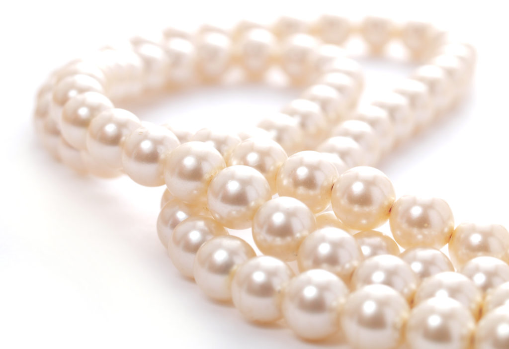 真珠のネックレスが安く買える時期っていつ？